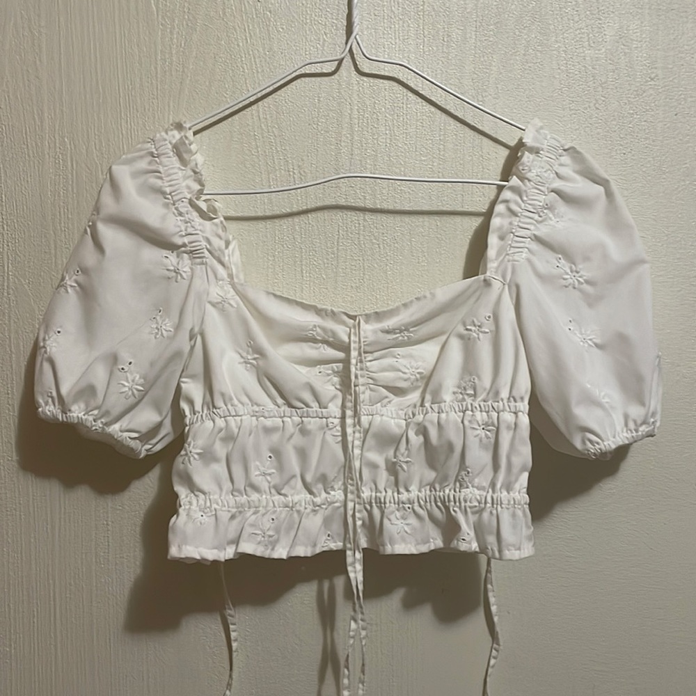 Never been worn only to try on it just didn’t fit